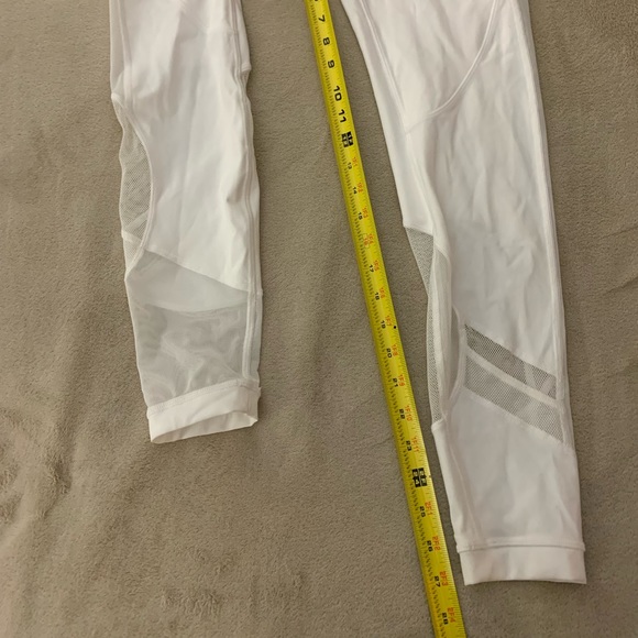 Lululemon White Mesh Crop Stretchy Leggings Size 8 - Picture 7 of 10